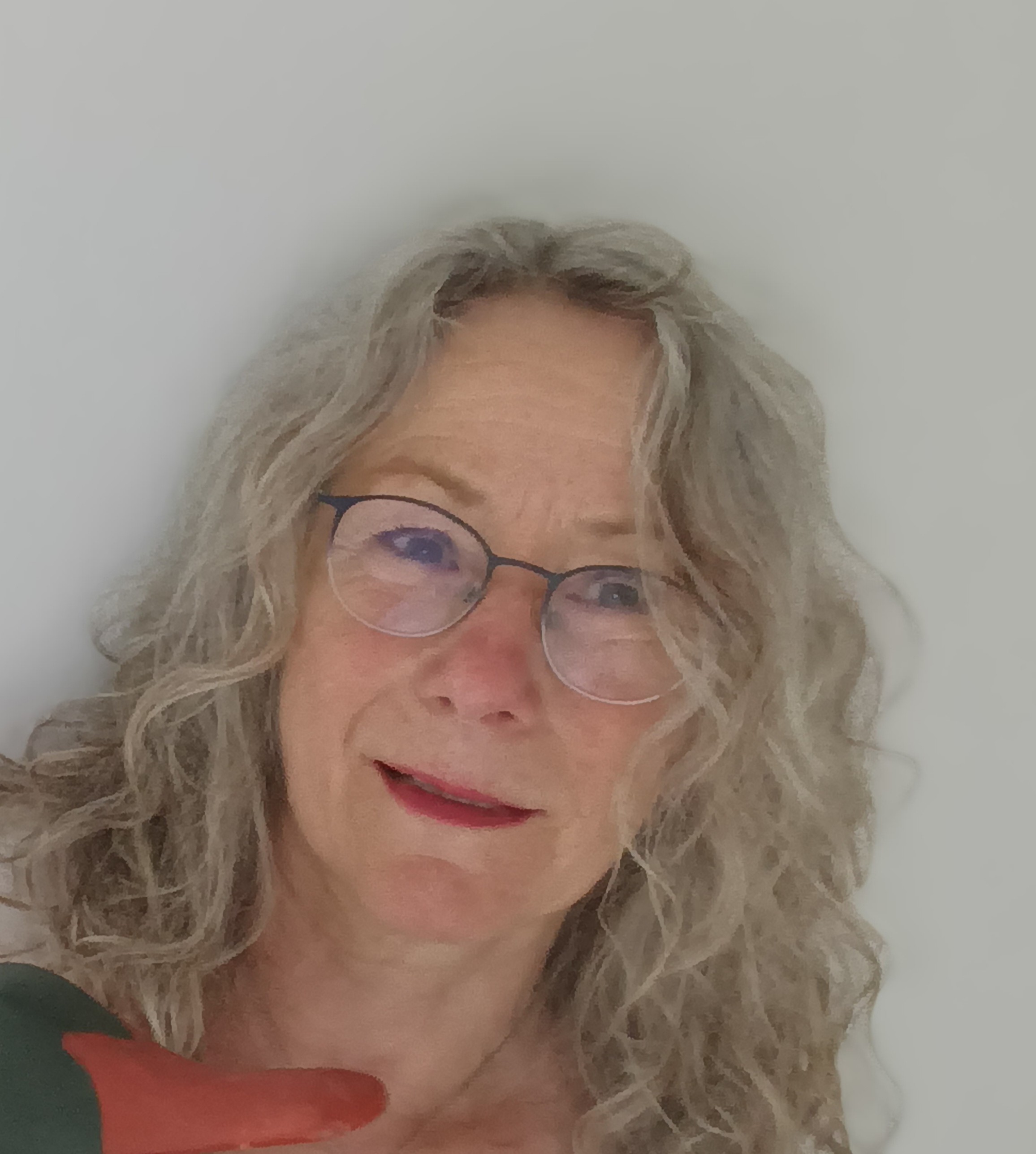 Susanna mit lockigen Haaren